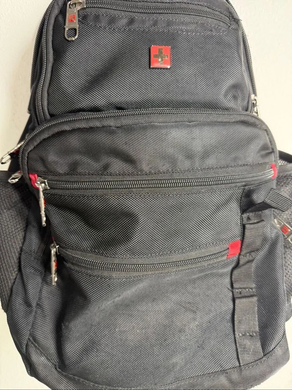 Swiss Tech Navigator Backpack - Picture 2 of 16